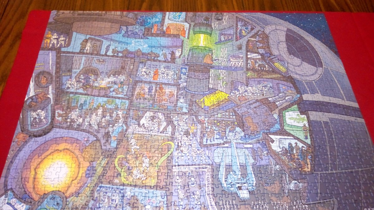 michelinabeam's tweet image. When #showweek is done and you unwind with a little #StarWars puzzle
#workcanwait #christmasgift