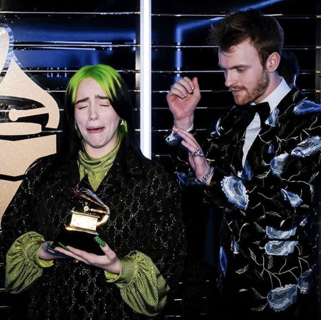 lefttmegladly's tweet image. SHE JUST TOOK HOME 5/6 AWARDS AND IS THE YOUNGEST TO WIN THE BIG FOUR CATEGORIES!! SHES MAKING HISTORY. NO ONE IS DOING IT LIKE BILLIE EILISH #GRAMMYs