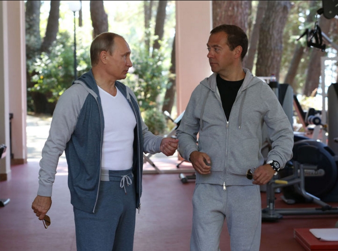 Вот уж друганы, так друганы!
За 20 лет угробили все, что можно...