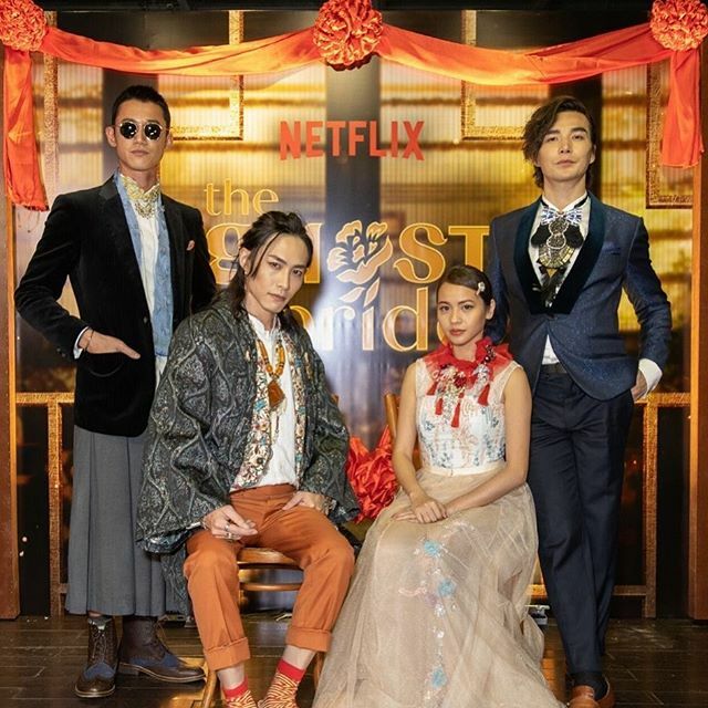 ntgravity's tweet photo. The Ghost Bride.. based on bestseller novel by Yangsze Choo.. the plot is nice but really short story... Made in Malaysia - setting in Melaka..
4/5 ⭐️ for the cinematography / setting so lovely...
3/5 ⭐️ storyline
5/5 ⭐️ casts 😍
#netflix
#ghostbride
#ntgravityzone
#bingewatc… https://t.co/QKHHeqAYaZ