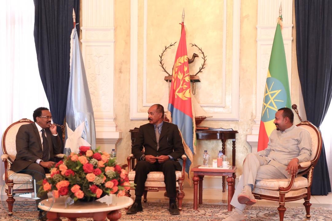 PMEthiopia's tweet photo. PM @AbiyAhmedAli is currently holding talks with President Isais Afwerki and President Mohammed Abdullahi on key issues related to their respective countries and developments in the Horn region.

#PMOEthiopia https://t.co/DzzzgLgWLa