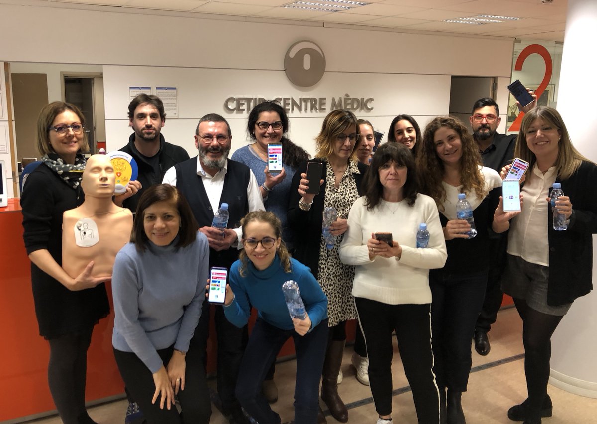 CardioCivil's tweet photo. #JornadaCardioCivil en @FQuaes 

¿Quieres entrenar?

#RescateCivil #Reanimacion #Desfibrilacion #RescatCivil
#Pionero #Pioner #CardioCivil #Cardiosalvamento 
#Entreno #GuiaCardiosalvamento

#Cardioproteccion #DEA #Cadenasupervivencia
#MortSobtada #MuerteSubita #AtacdeCor https://t.co/tindt5Xsxp
