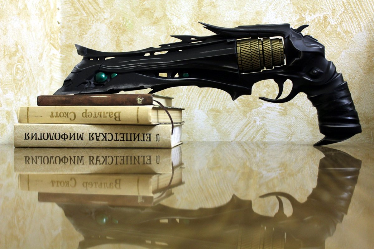 Amily008's tweet photo. For every rose... a Thorn #Destiny2 #Thorn #3dCraft #BlackArmoryForge #modeling #3Dprinting @DestinyTheGame @Bungie https://t.co/6eOg2uMteG