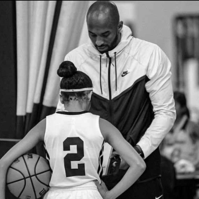 BeaNjeri's tweet photo. #RIPMamba 
#RIPGianna https://t.co/PhIGR74wTx