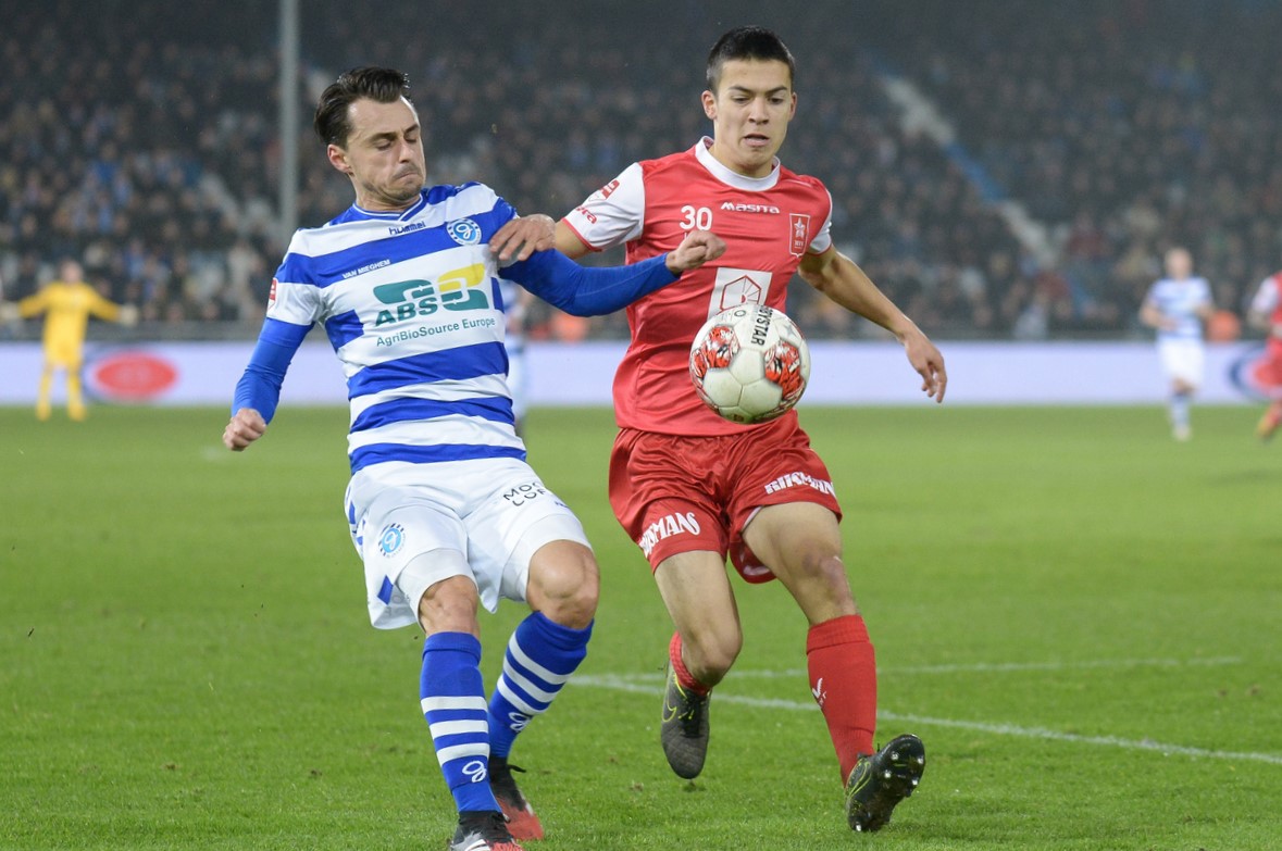 DeGraafschap's tweet photo. Daryl van Mieghem werd vrijdag verkozen tot @BASBallonvaart Man of the Match 🥇

"We waren vanaf het begin de bovenliggende partij en creëerden voldoende kansen" 💬

#GRAmvv 🔵⚪

https://t.co/K2RQF14wNy https://t.co/SYjb53PgIV