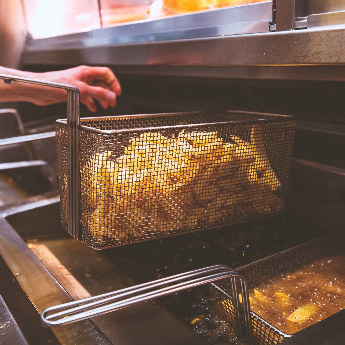 TheCodfatherAY's tweet photo. IT'S GLUTEN FREE MONDAY! Indulge in gluten free Fish &amp; Chips today at Jackson Road!!

#GlutenFree https://t.co/fnUAJniE25