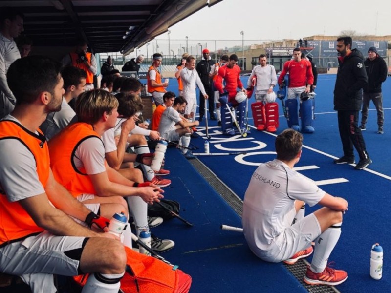 Guter Start ins Olympische Jahr: Deutsche Hockeyspieler siegten in Valencia betaklinik.de/guter-start-in…