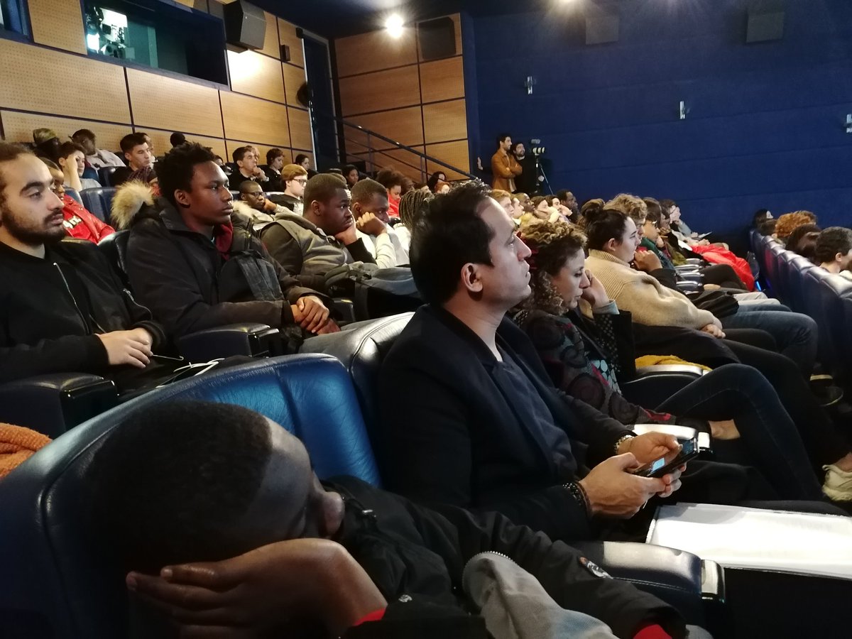 EMI_CLEMI Paris tweet media