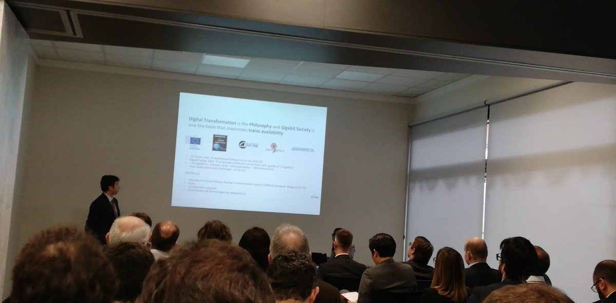 MafexSpain's tweet image. Iván Riera, innovation manager from @Telice_es presents know to act: #advanced #measurements and #sensorization #opportunities for #railways @DB_Presse #JornadaretosDB