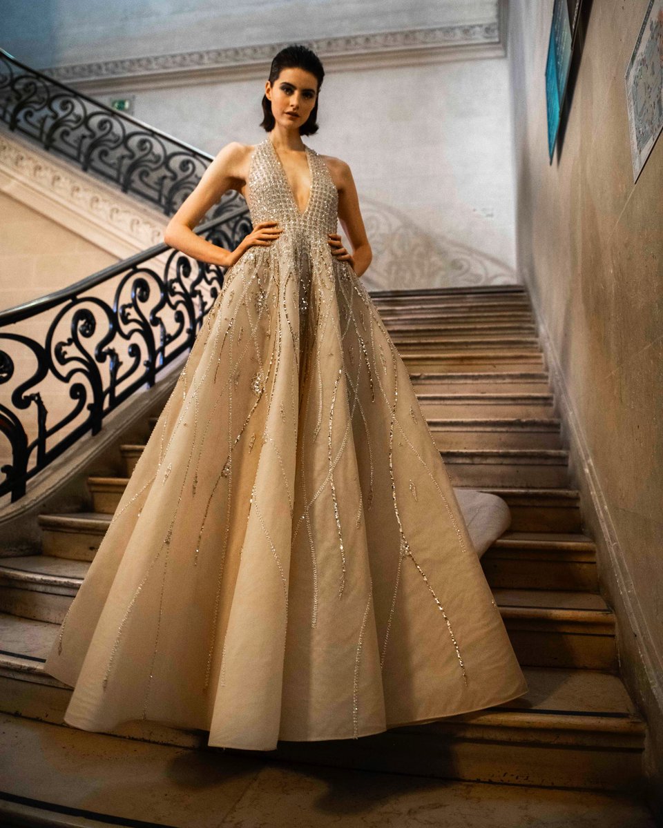TONYWARDCOUTURE's tweet photo. Moments before the runway... #REVIVESS20 #COUTURESS20 | 📸 by @judefotografy @starfaceagence https://t.co/bazRZlDKB6
