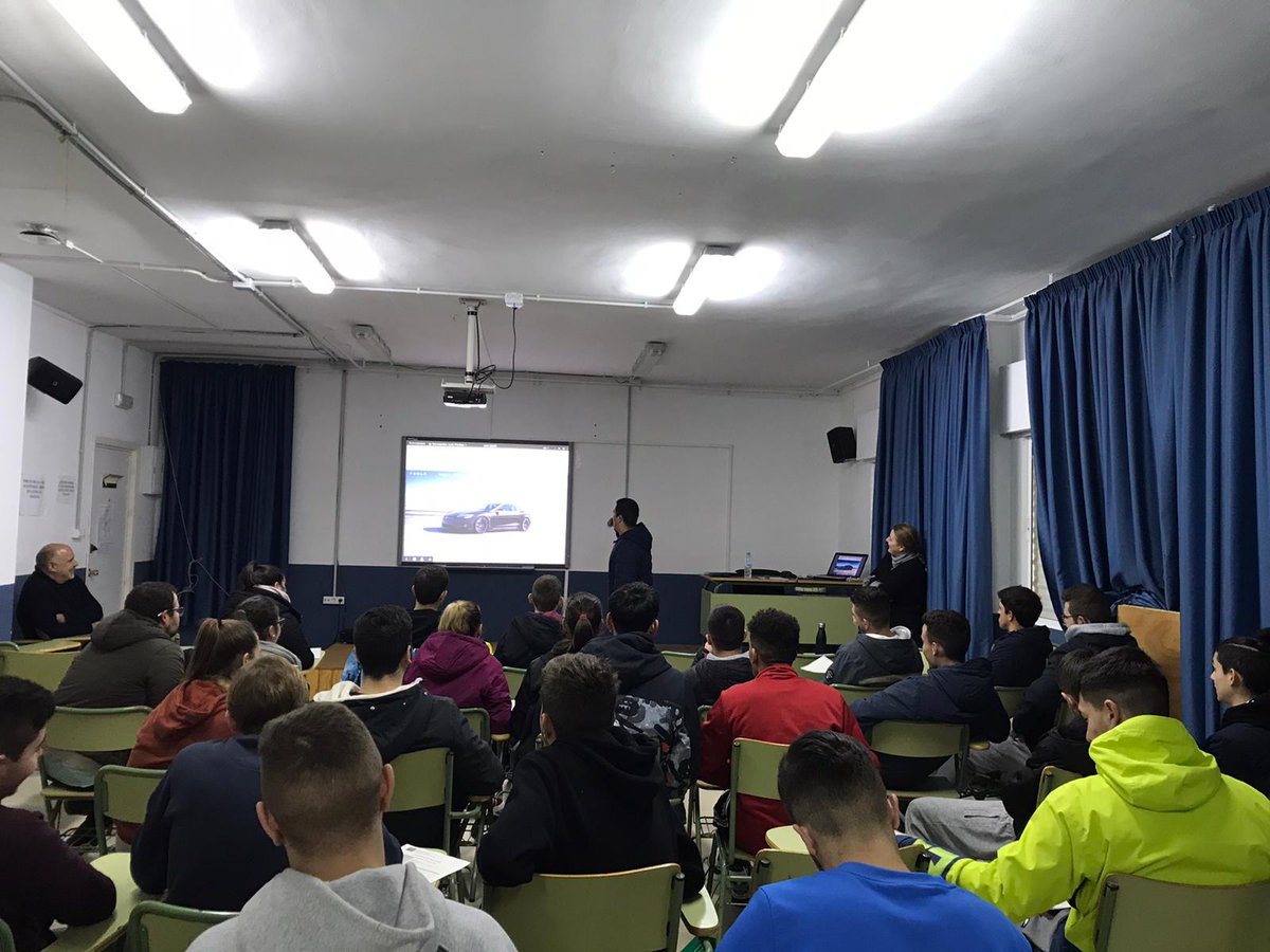 cadecadiz's tweet photo. 🚀Gracias a los alumnos y profes del IES La Atalaya  de #Conil por participar en los Talleres de Habilidades Comunicativas impartidos por el personal de @aemprende Andalucia Emprende en la zona, #CadeBarbate #culturaemprendedora #Eso #Bachillerato y #FP @InniciaAnd https://t.co/KIxOMKrEio