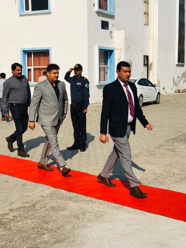 arni_university's tweet photo. Republic Day Celebrations at Arni University #RepublicDay2020 #arni #arniuniversity https://t.co/RWHuId6xD2