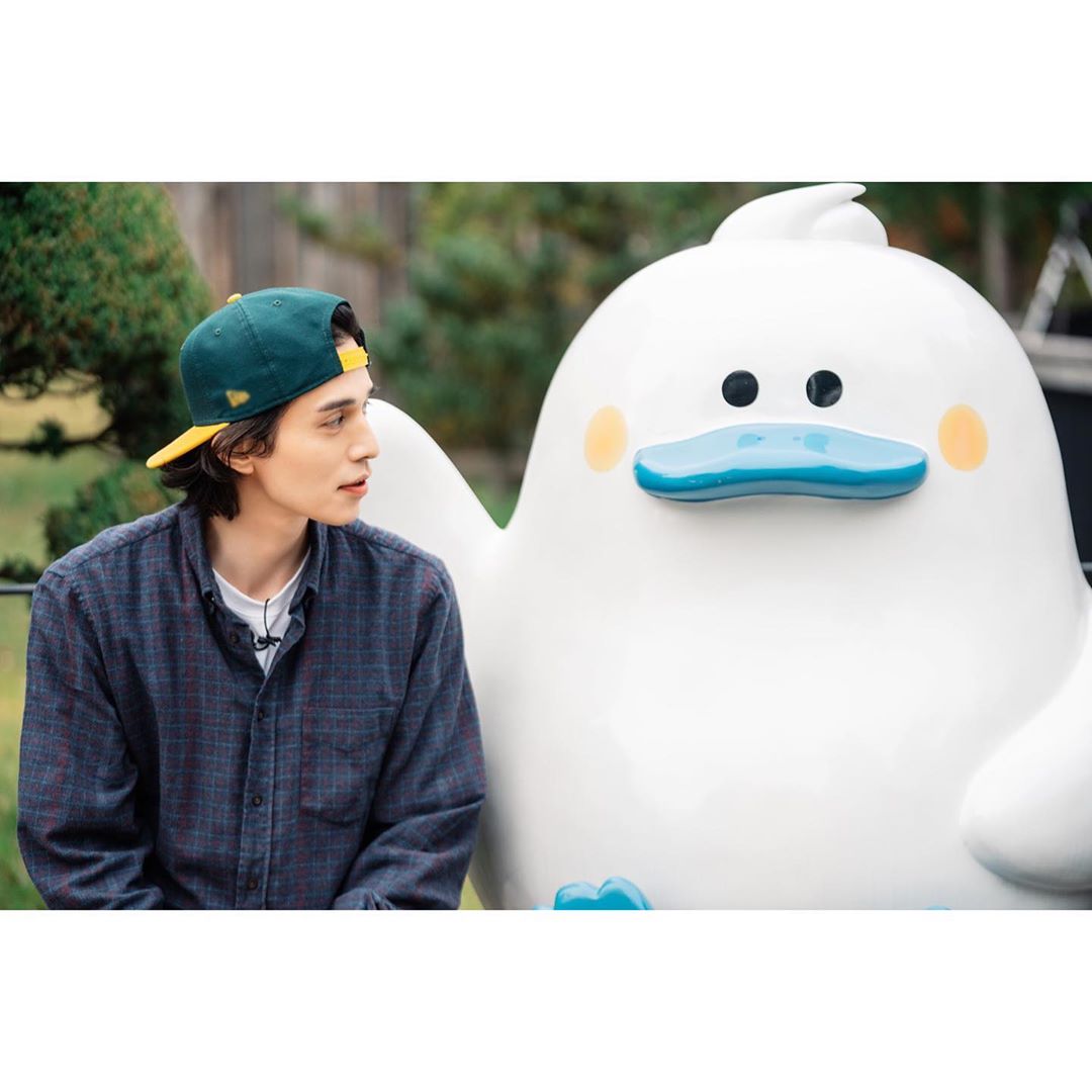 Ldwk81's tweet photo. 포스트 보러 오시는 길
👉🏻 https://t.co/vJzHrxgV5A
#이동욱 #LeeDongWook #李栋旭 #욱스타그램 #20주년 #국내팬미팅 #아임욱 #IAMWOOK #ToMyInside #비하인드 #포스트 #오픈 #💝 https://t.co/d70rE76QS6