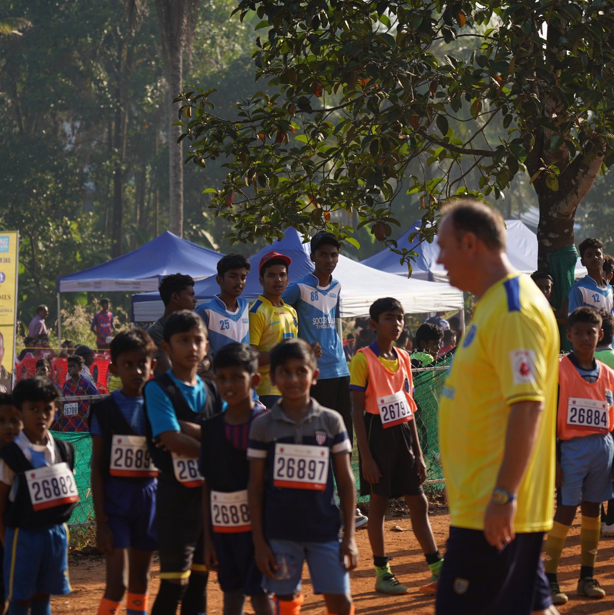 KeralaBlasters's tweet image. A massive turnout at our first Affiliated Academy at Soccer School, Thodupuzha! 🤩
The young ones played with immense heart and energy in front of the coaches who were impressed by the talent and potential on display! ⚽
#YoungBlasters #YennumYellow