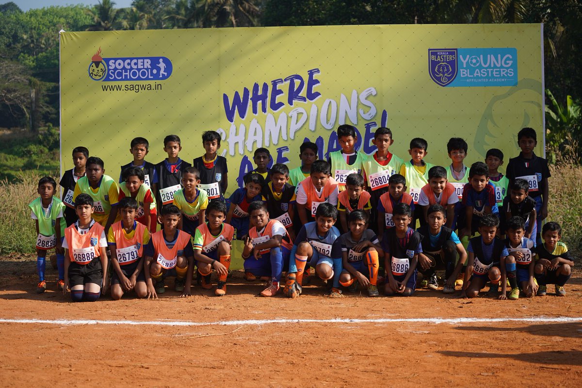 KeralaBlasters's tweet image. A massive turnout at our first Affiliated Academy at Soccer School, Thodupuzha! 🤩
The young ones played with immense heart and energy in front of the coaches who were impressed by the talent and potential on display! ⚽
#YoungBlasters #YennumYellow
