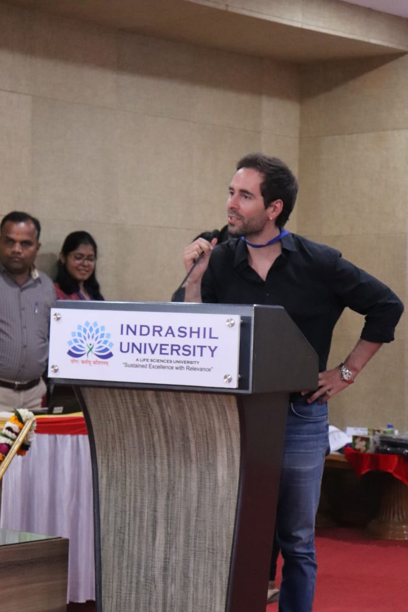raga_rob's tweet photo. Grateful for the invitation to the First National Conference in Synthetic Biology for Reprogramming Cells in India @indrashil_u  It was inspiring to discuss about the future of SynBio in India with great faculty from all over the country https://t.co/N4ARCoBSzG