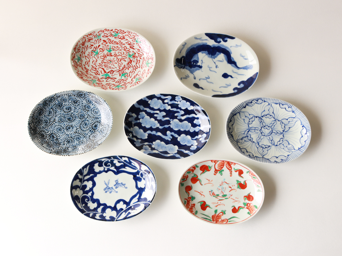 染付 楕円皿 有田焼 可愛い和柄のオーバル皿は有田焼。 使い勝手のいい