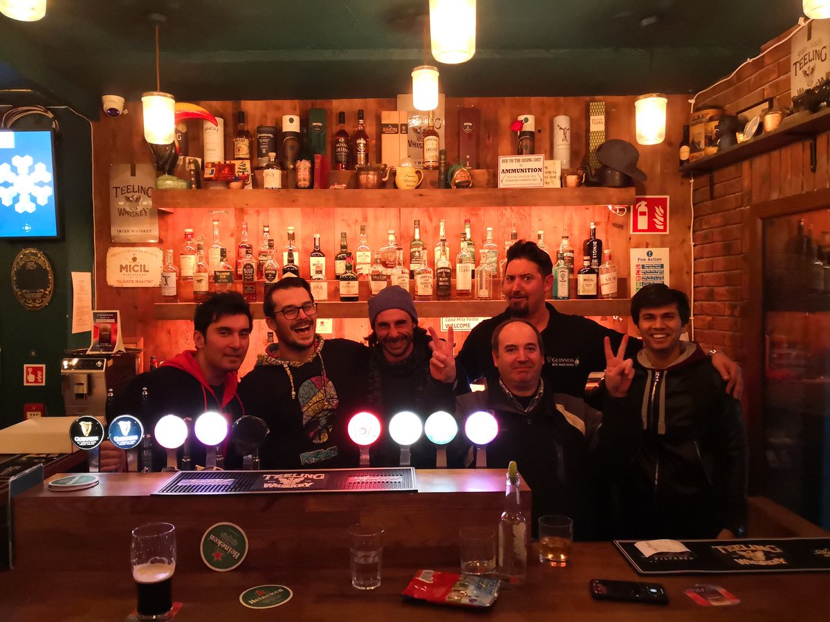 Leonardo__Scala's tweet photo. Un viaggio è meglio misurato in nuovi amici e nuove conoscenze, piuttosto che in chilometri.
⁣⁣
#leonardoscala #nuoviamici #pub  #meetpeople #irlanda  #meetnewfriends https://t.co/x5jz3lTL7a