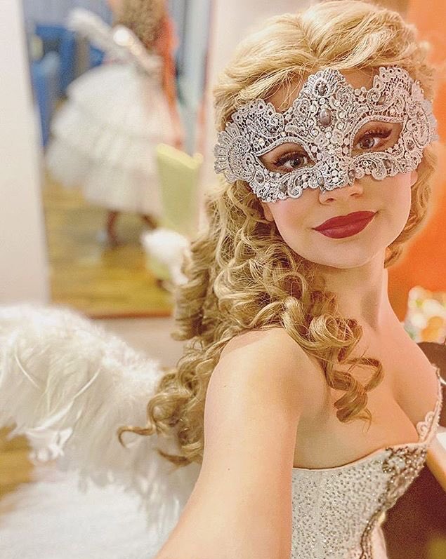 _LittleDaae's tweet photo. “Anywhere you go let me go too/Love me - that's all I ask of you...”
🎤 Not New To Christine Daaé
🎤 Not new to RP
🎤 Christine Portrayed By: Amy Manford
🎤 Ships: Erik, Raoul or Chemistry
🎤 RT or Favorite?
#phantomoftheopera #rp https://t.co/GxY9CM5GhZ