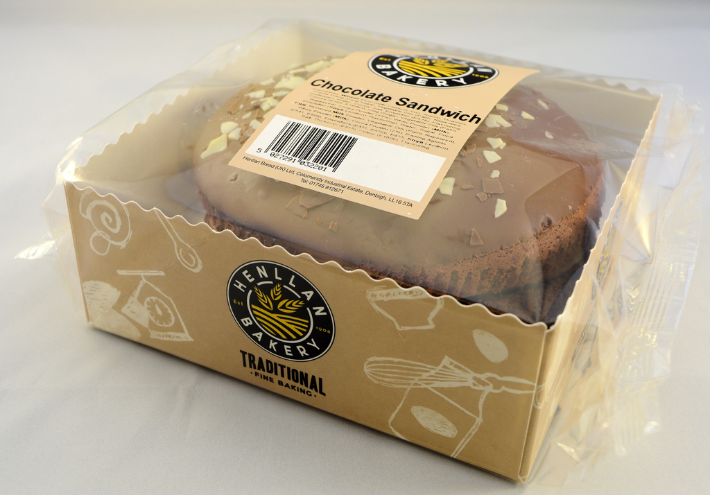 HenllanBakery's tweet photo. Today is #internationalchocolatecakeday! Pick up your Henllan Bakery Chocolate Cake from your nearest store today! #bread #baps #cake #wales #cymru #northwales #wirral #craft #craftbread #baking #bakery #henllanbakery #southwestwales https://t.co/Gxf2KuHTB4