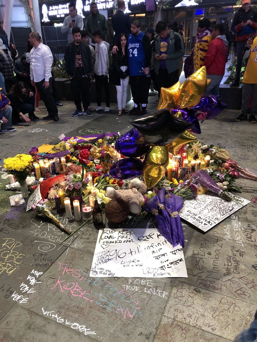 LakersNation's tweet photo. No words can describe the heartbreak we're all feeling. #MambaForever https://t.co/Vn9fnqknqb