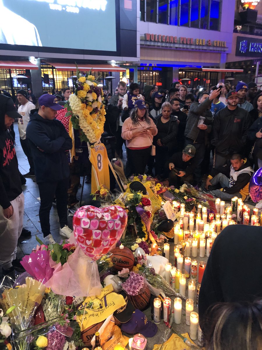 LakersNation's tweet photo. No words can describe the heartbreak we're all feeling. #MambaForever https://t.co/Vn9fnqknqb