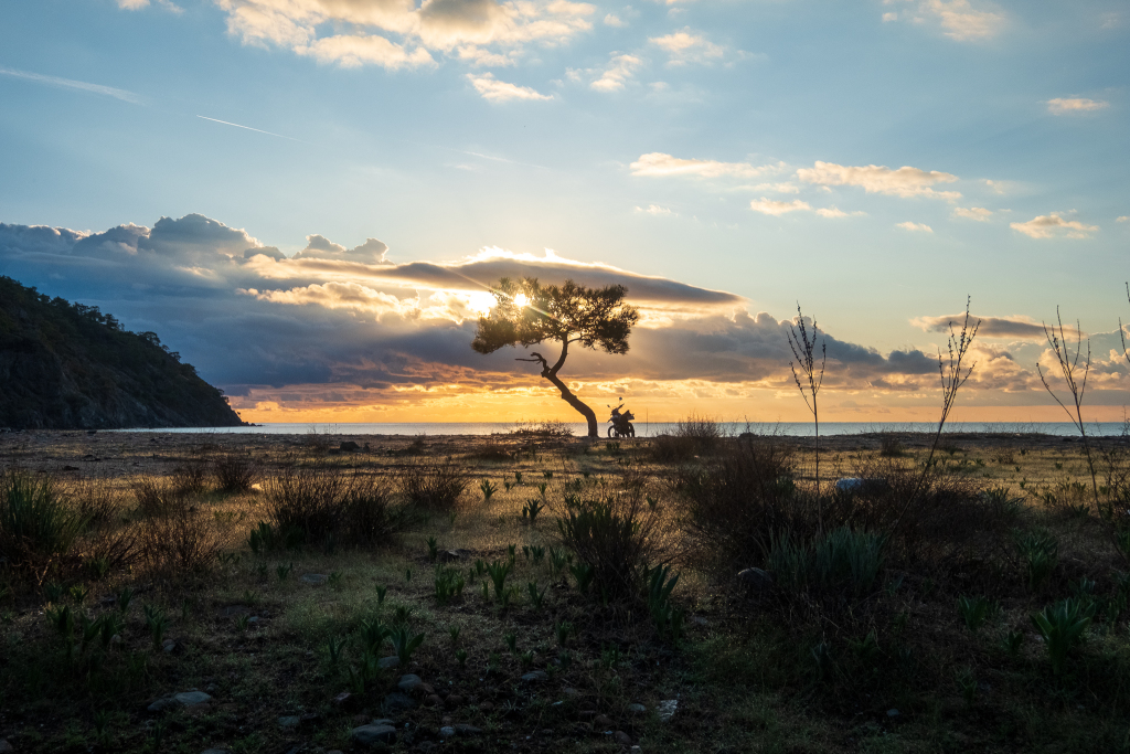 followingthearr's tweet photo. Lycian Way – Day 19 – wildcamp 6km past Çıralı to wildcamp before Çamyuva, 24.6km https://t.co/vW28UlFaWp https://t.co/jVGWEzJI9G