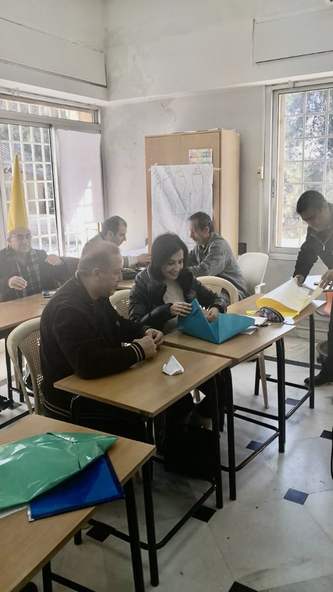 CRDP_Liban's tweet photo. #Dar_Zahle 
أنجز مكتب الاعداد والتدريب #PITB في المركز التربوي #CRDPliban دورة تدريبية لاساتذة التاريخ والتربية بعنوان "الطرائق الناشطة " بهدف اعداد انشطة لمفاهيم تاريخية وتربوية من خلال استثمار هذه الطرائق. 
#التربية #التعليم https://t.co/4GtAGSaekT