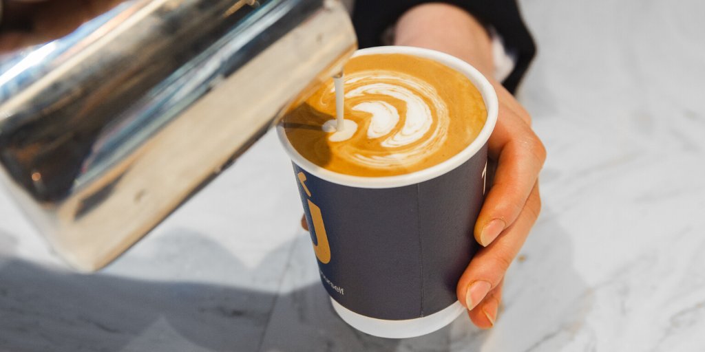trucafeofficial's tweet photo. It's Monday 🥱We all need a helping hand this morning &amp; what better way than with an expertly crafted coffee made with our @mavamespresso machines? They're a thing of beauty, sure to brighten up your Monday morning #BeTruToYourself #MavamEspresso #CoffeeTime #MondayMorning https://t.co/8krhde2doL