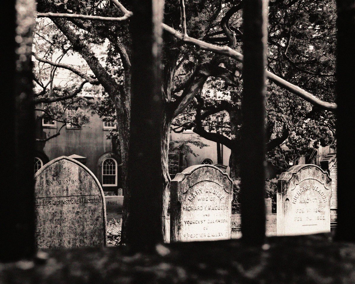 Two years ago we wrote about how the high street is sleepwalking to its end.

Nothing has changed
 Maybe now it's time for it to die.

menowapp.com/posts/its-time…