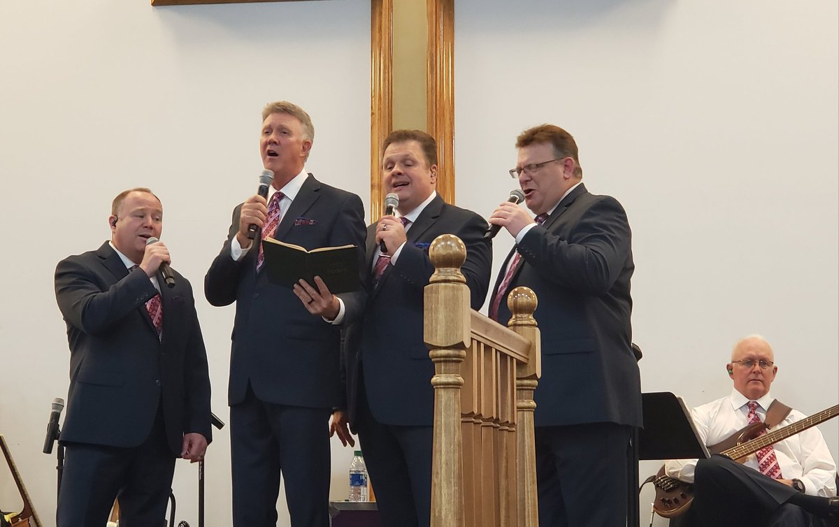 alcors11's tweet photo. @Kingdom_Heirs @chappytann @astring1 @Arthur_Rice @jerrymartinKH @Dendrum1
A night of Spirit-filled worship!
#ChristianFamilyCenter #SopertonGeorgia #KingdomHeirs https://t.co/qlDTX4zPXc