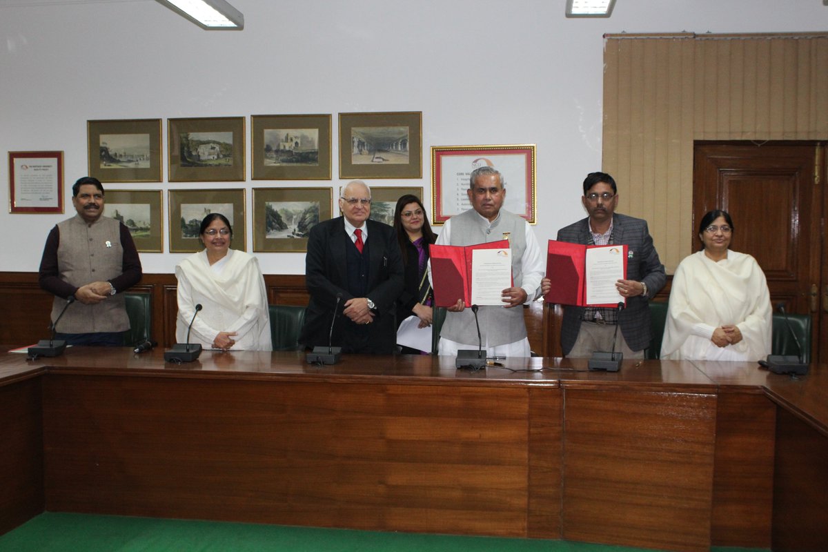 NCUGurgaon's tweet photo. NCU has also taken up Happiness education for holistic development of its students - MoU with Rajyoga Education and Research Foundation on 24.01.2020 https://t.co/1nGSrQAaCD