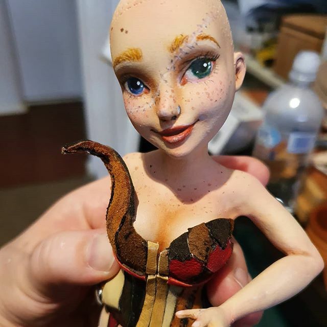 ChesshireGryn's tweet photo. Time for her final round of #mrsuperclear before gloss, hair, and final costume!
.
.
.
.
.
.
#freckles #igorina #Discworld #figurine #sculpting #ApoxieSculpt #disneydescendants #fanart #curvydoll #mal #dollmodification #miniature #sculpture #ooak #wip #d… https://t.co/vFBMHzRJnQ https://t.co/KKESDPhl52