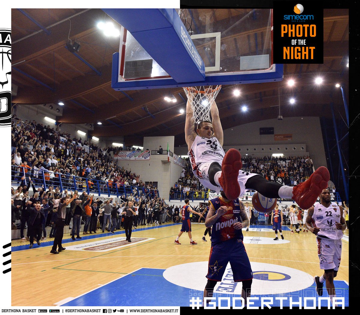 DerthonaBasket's tweet photo. 📸 PHOTO OF THE NIGHT 

🔥 𝗣𝗔𝗡𝗗𝗘𝗠𝗢𝗡𝗜𝗢 

🏀 #DerthonaCasale
🏆 20º giornata Serie A2 Old Wild West
🇮🇹 @LNPSOCIAL 
💡 Match Sponsor Simecom 

#bertramderthona |#goderthona | #LNP | #LaNostraPassione | #derbytime | #simecom | #simecomday https://t.co/BXdfAPmeRM