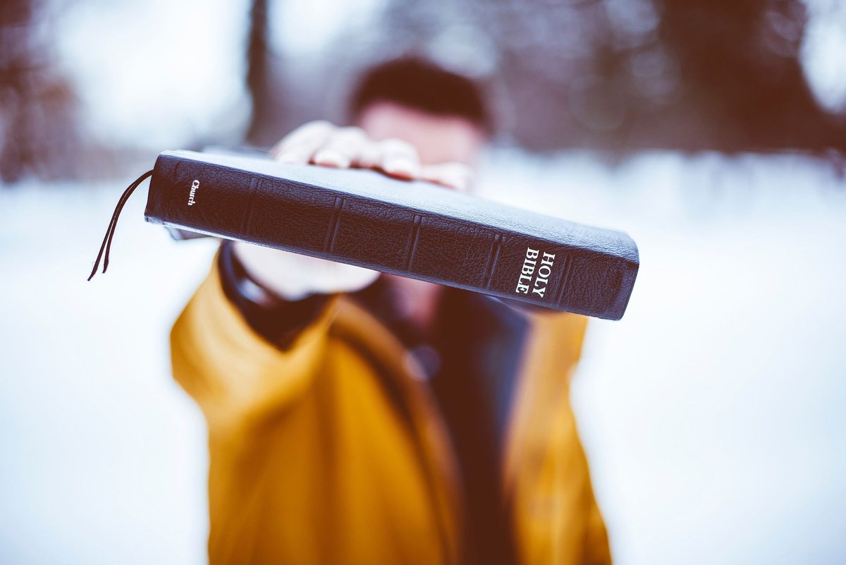 LIVRE POPULAIRE : Quel est le livre, selon vous, le plus vendu dans le monde ? 🤔

buff.ly/2TZXFJ4