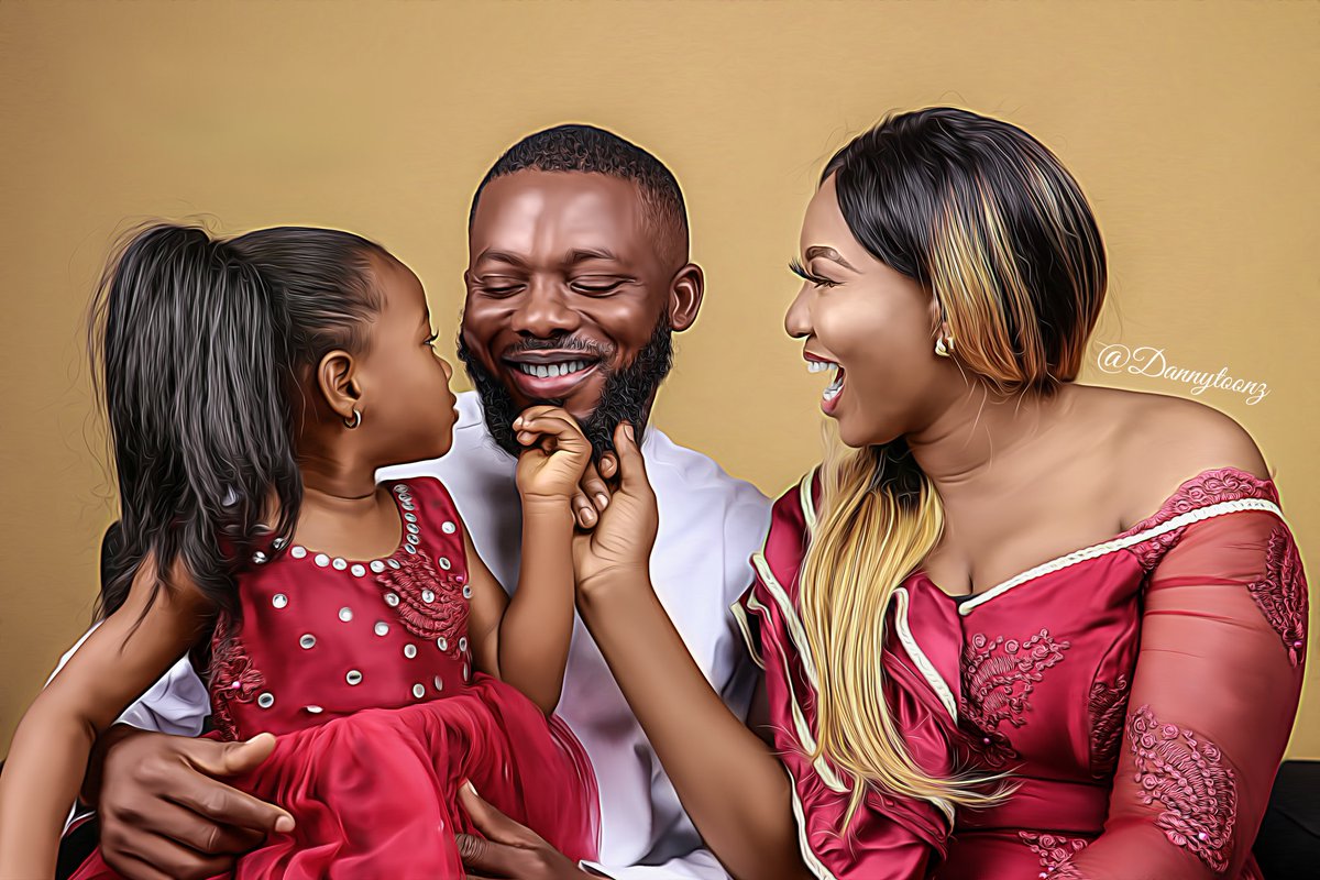 danny_toonz's tweet photo. Family portrait trend
Order for yours now
#blessdtwitss https://t.co/K9Npuq0Cas
