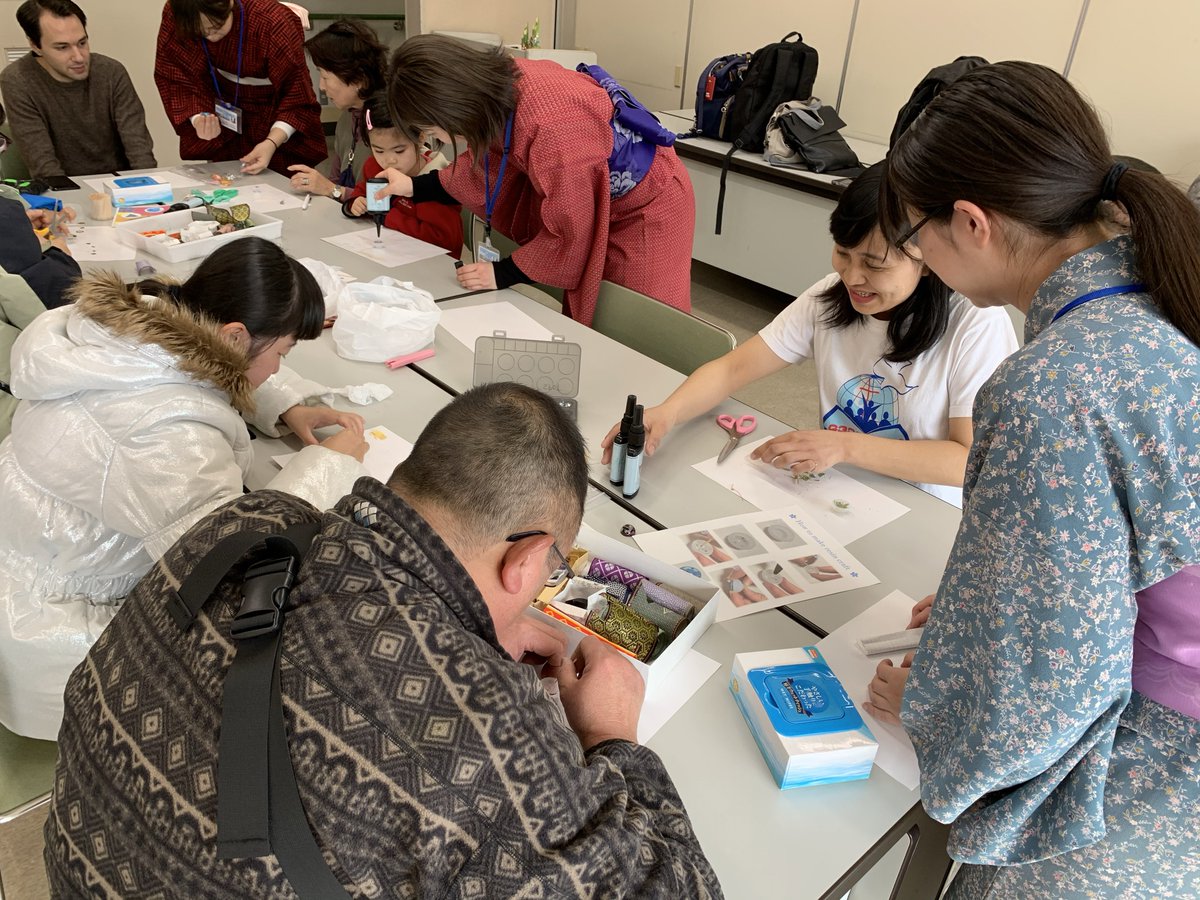 KU_SPOT's tweet photo. On January 26th, We held a New Year Event at I-PAL Kagawa.🌸🎍

We played Japanese traditional games and maked original magnets with Tatami-beri.

We had a very enjoyable time with all participants.😊
Thank you for coming!!
#Kagawa #SPOT #アイパル香川 https://t.co/juEjjgW4rv