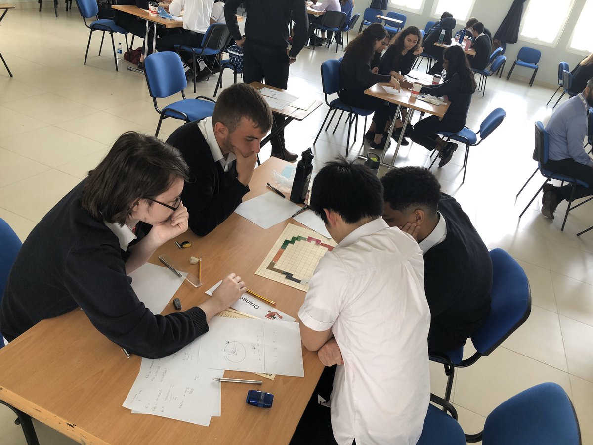 DESCmaths's tweet photo. Mathletes in full flow as we enter the final round of the DESC maths cup!  #eureka #dmsl https://t.co/iltfrxBw0j