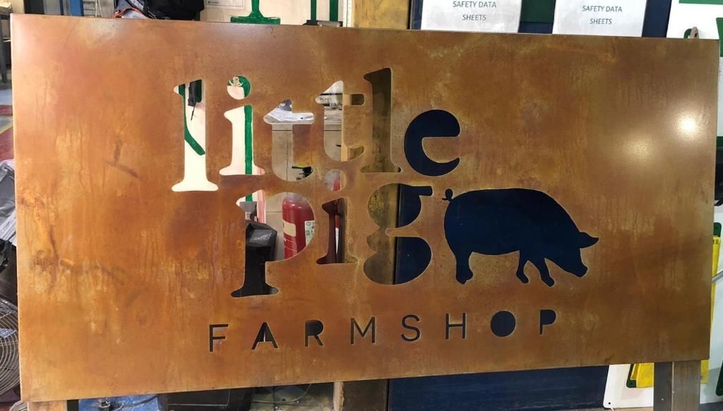 uksheetmetal's tweet photo. A nice little bespoke piece manufactured here @uksheetmetal for a fantastic local company @LittlePigFarmS1 in north Cornwall. You should give them a try their food is fantastic ππ» #bespokesign #sheetmetal #farmshop #northcornwall https://t.co/yVlSgrv7Fk