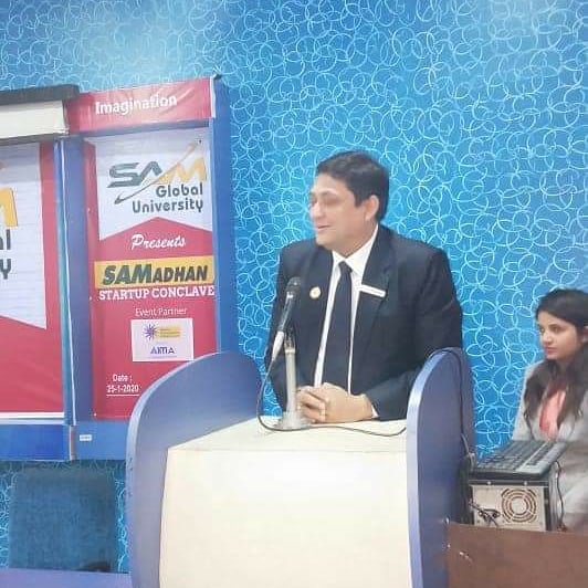 Deeksha14969239's tweet photo. #startup #entreprenuership #bhopal #samgroup
Today #SAMGlobalUniversity successfully organised SAMadhan Startup Conclave 2020. https://t.co/sLoT6a1EEb
