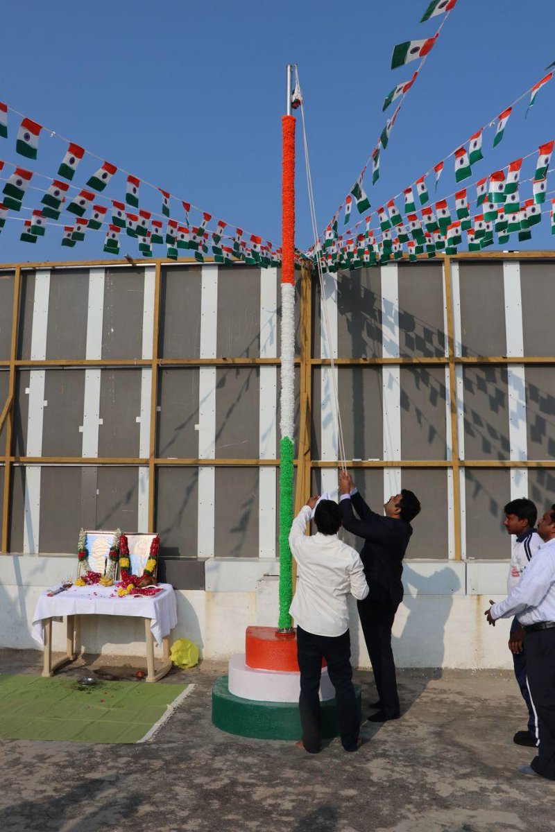 TribalWelfareAP's tweet photo. 71st Republic Day celebrations held at Department of Tribal Welfare, Vijayawada. Director of Tribal Welfare Shri P.Ranjit Basha IAS,started the program by hoisting the flag. TRICOR MD Shri E.Ravindra Babu and all other office staff attended the program.
#RepublicDay2020 #APTribes https://t.co/GbOvp6iizz