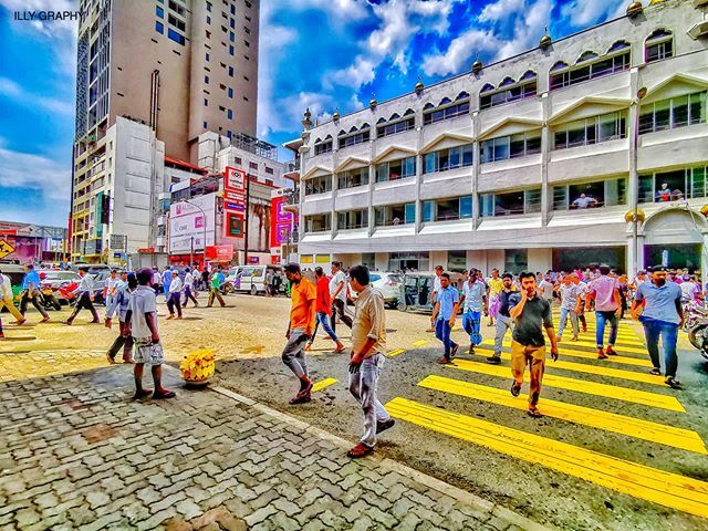 ahamdilhamnizam's tweet photo. .......... Busy streets .......... #busystreet #illygraphy #illy https://t.co/PnGGnkDO2T https://t.co/duKI5ilQRB