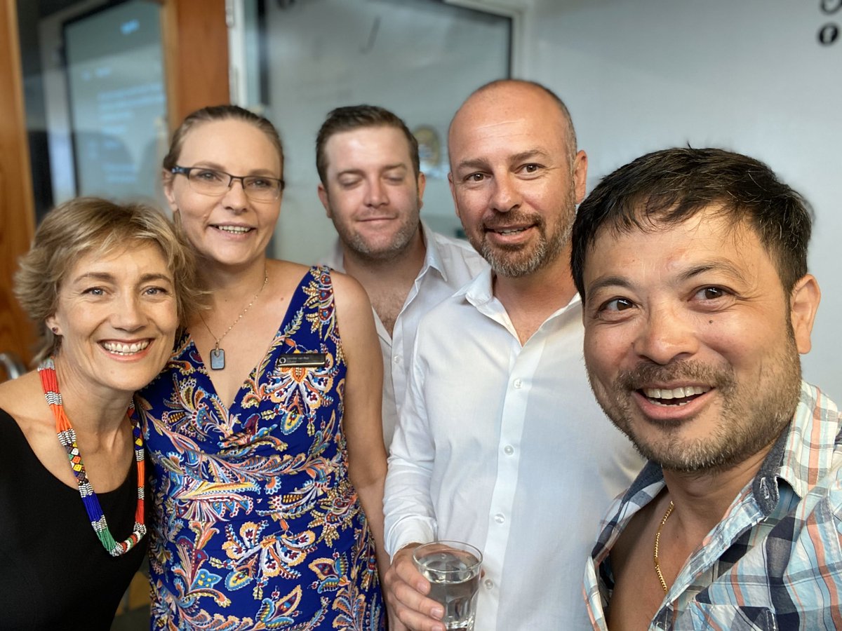 HungLee's tweet photo. It’s @OuterboxThink #exponentialrecruiting https://t.co/XBi1GSUFhw