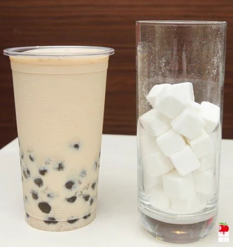 分かりやすいから見てみて！飲み物に含まれている砂糖の量www