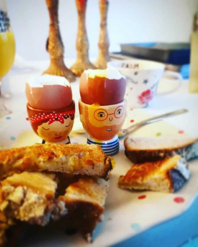 Harpers_Shop's tweet photo. Well these 2 made Sunday at harpers hq a little bit more YAS! 
Meet Ross and Libby ❤️ Is there any other way to serve your dippy eggs? 🥚

In store now and don't forget our SALE us still on for a limited time X 
#harperscoffeeandgifts 
#harpersmaidsto… https://t.co/6wj1yZaXzC https://t.co/6ybcuOOgTx