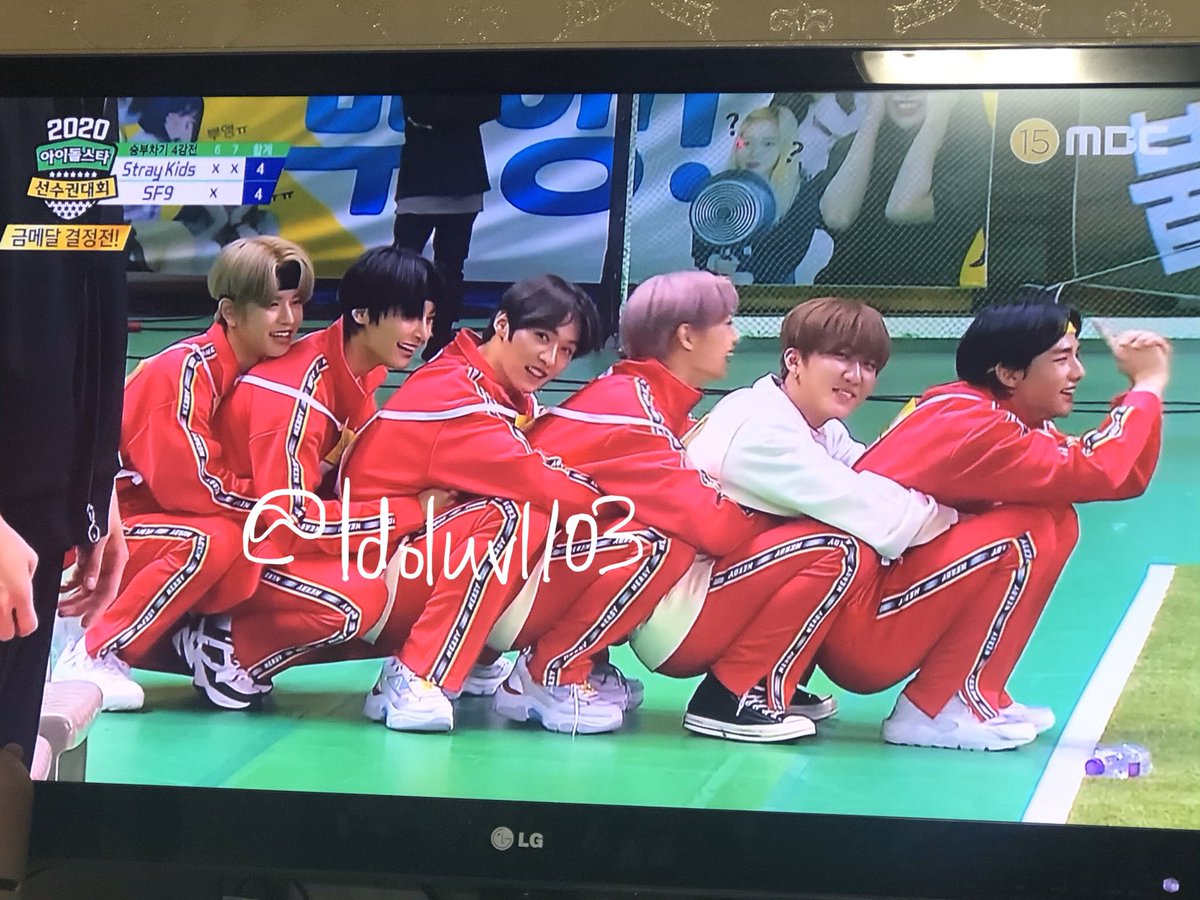 Idoluv1103's tweet image. 승부차기 흥미진진 하네요 역시 명절엔 아육대

#아육대본방사수 #MBC예능연구소 #몬스타엑스 #MONSTAX @MBC_entertain