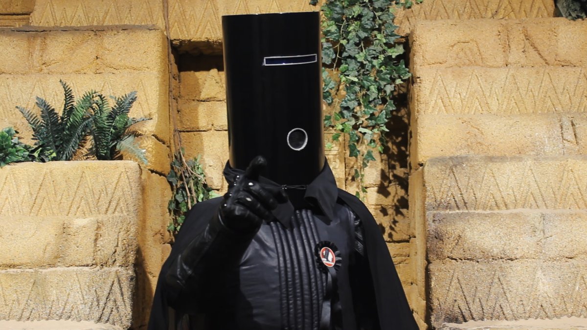 Lord Buckethead™ tweet media