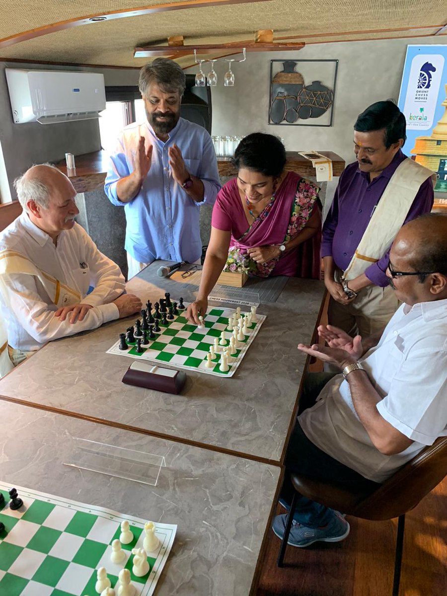 KeralaTourism's tweet photo. .@ChessHouseBoat 2020, a 5-day international chess tournament aboard a houseboat, was flagged off by the Tourism Secretary Smt. Rani George IAS. The participants were in for a visual treat with the serene backwaters of the Vembanad Lake acting as a soothing backdrop for the games https://t.co/5exgxK5GLz