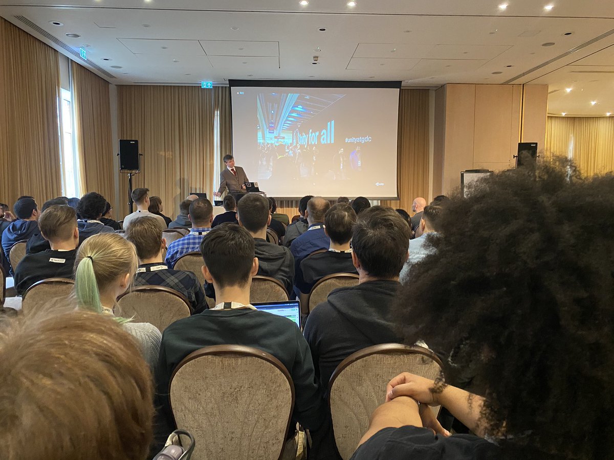 SilentZaika's tweet photo. "Users first is a core value of the company" by @UnityQAThomas at #UnityQWeek #QualityWeek2020 https://t.co/NQDUstCOOu