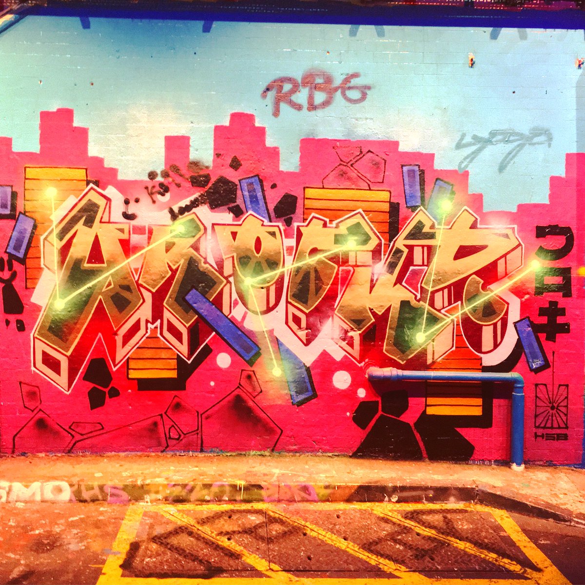 🎨 #urocki 🗺 Leake Street, London SE1 📆 January 2020 #leakestreet #waterloo #graffiti #streetart #leakestreettunnel #ldnstreetart